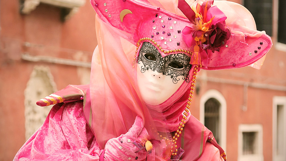 Carnival of Venice: Italian artisans Vs Chinese Manufacturers, by Luminar Productions